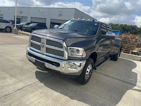 Used 2018 RAM 3500 Laramie AWD/4WD image 8