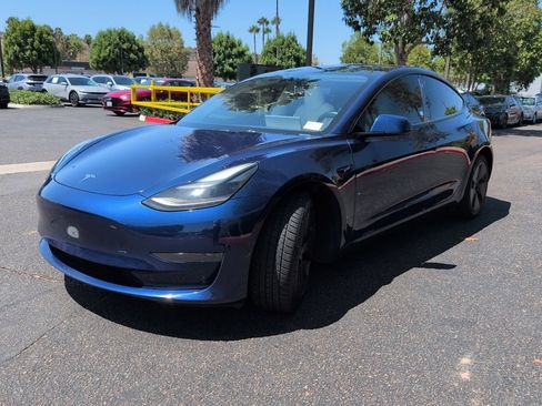 Used 2023 Tesla Model 3 Standard Range RWD image 4