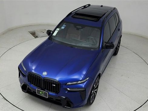 Used 2025 BMW X7 M60i image 15