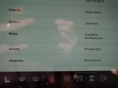 Used 2022 Rivian R1T Adventure image 32