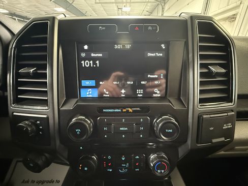 Used 2018 Ford F150 XLT w/ Equipment Group 302A Luxury image 27