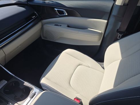 New 2026 Kia Carnival SX Prestige FWD image 16