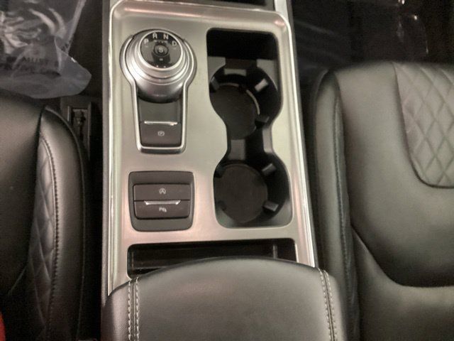 Used 2024 Ford Edge Titanium w/ Equipment Group 301A AWD/4WD image 20