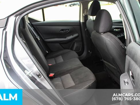 Used 2024 Nissan Sentra SV FWD image 18