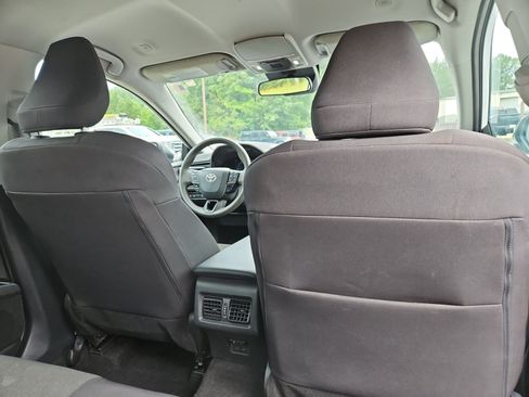 Used 2025 Toyota Camry LE FWD image 18