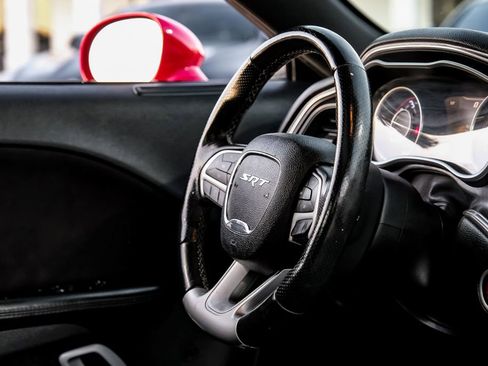 Used 2015 Dodge Challenger SRT w/ Technology Group image 13