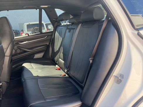 Used 2017 BMW X5 M image 11