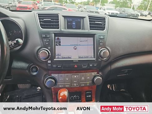 Used 2012 Toyota Highlander Limited w/ Tow Pkg AWD/4WD image 23