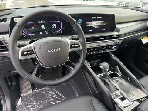 New 2025 Kia Telluride S image 11