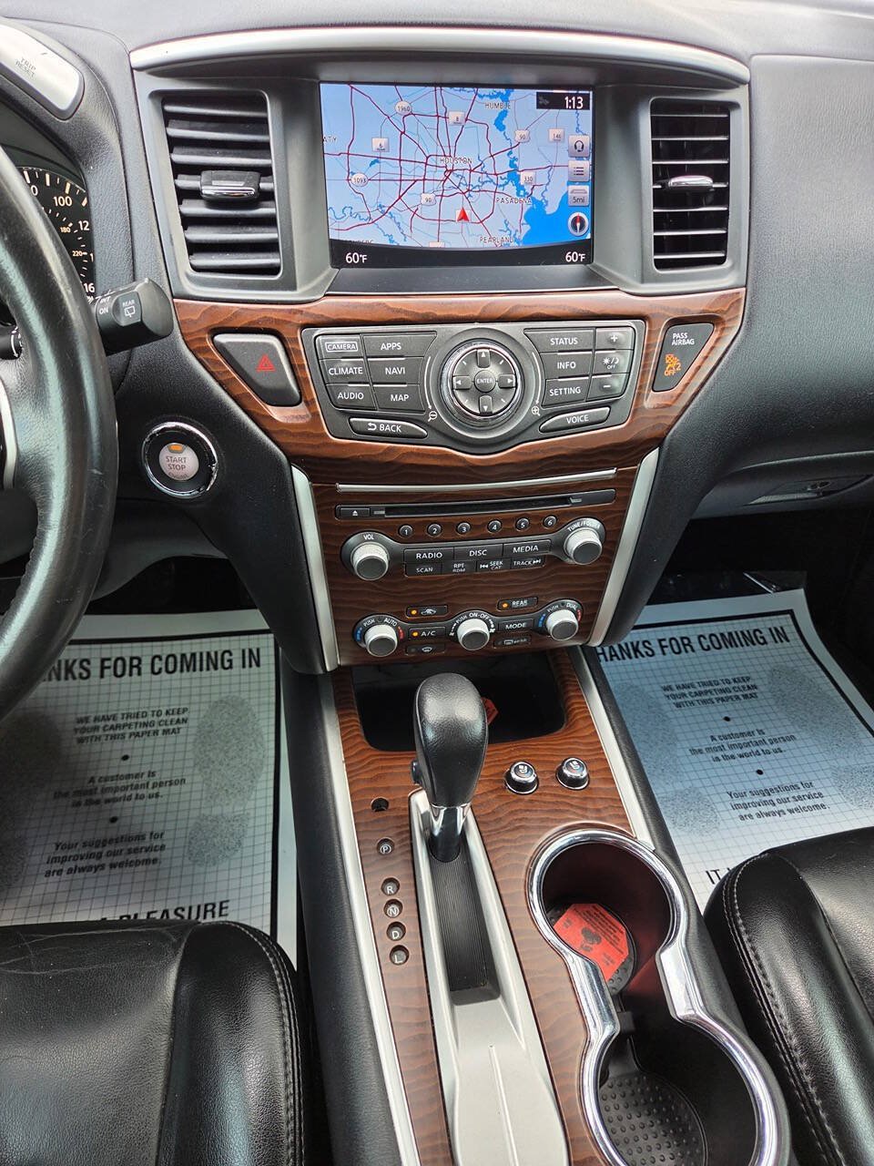 Used 2017 Nissan Pathfinder Platinum FWD image 9