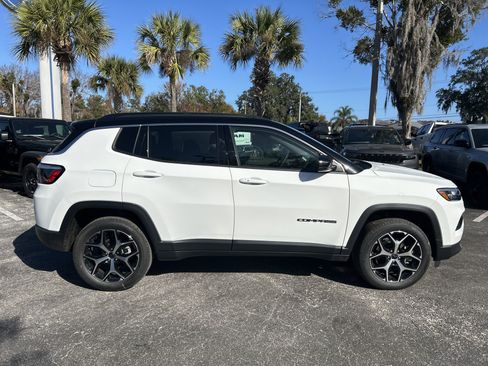 New 2026 Jeep Compass Limited image 9