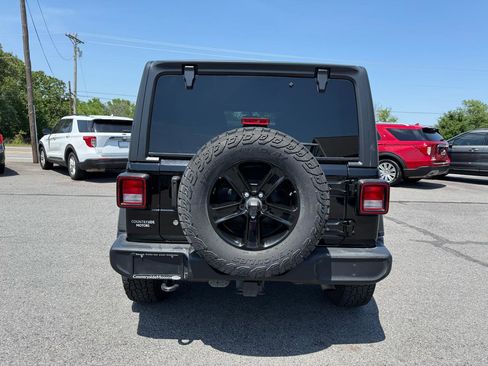 Used 2020 Jeep Wrangler Unlimited Sport AWD/4WD image 5