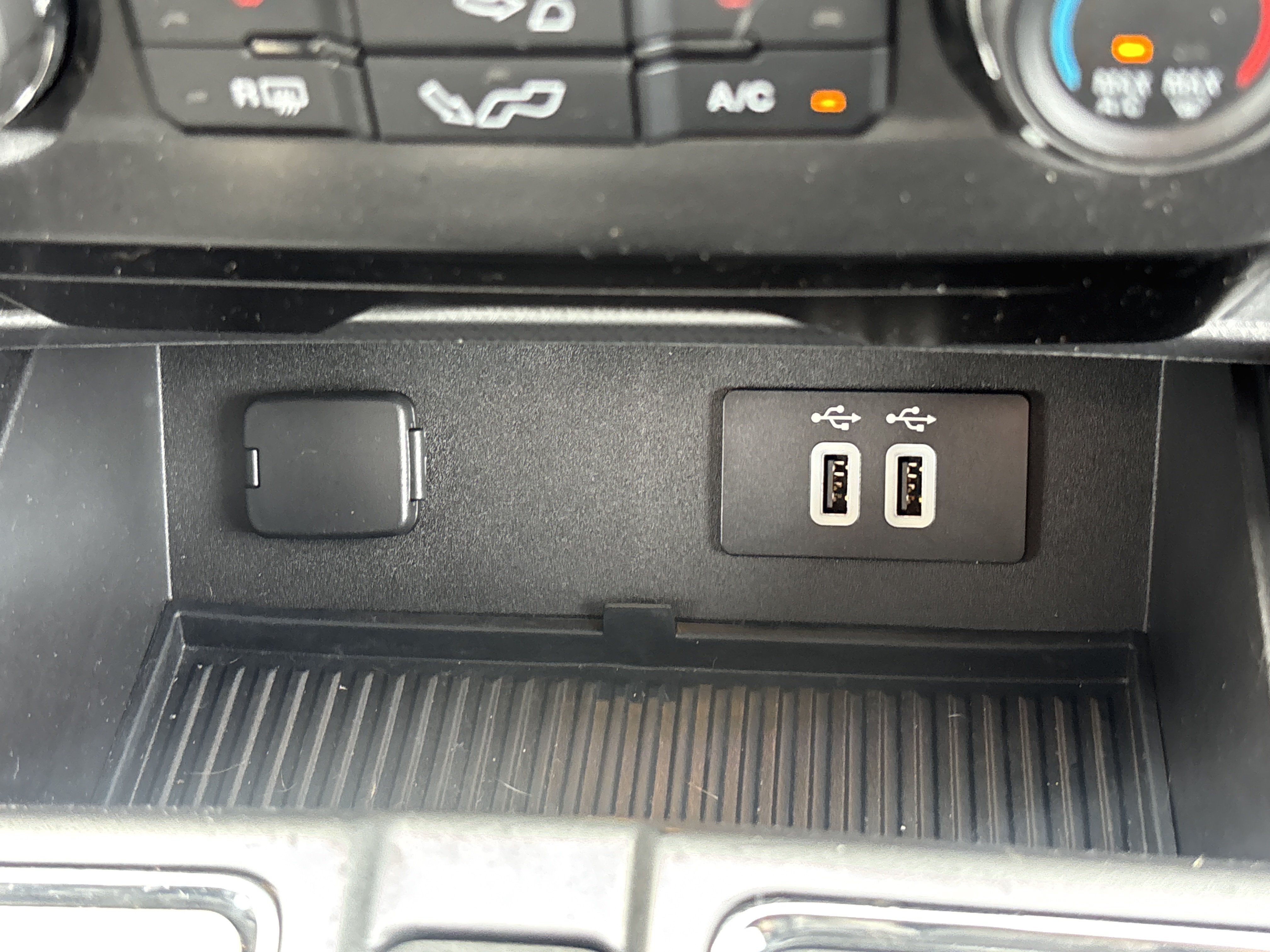 Used 2016 Ford F150 XLT w/ Equipment Group 302A Luxury AWD/4WD image 8