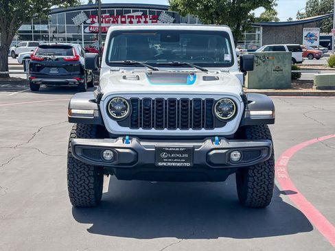 Used 2024 Jeep Wrangler Unlimited Rubicon 4xe AWD/4WD image 6