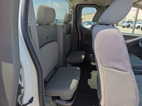 Used 2016 Nissan Frontier S RWD image 14