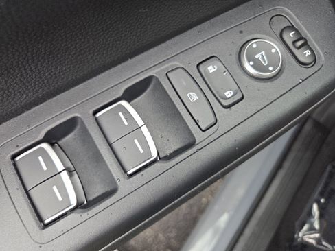 Certified 2025 Honda CR-V EX-L image 29