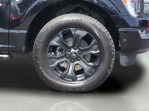 Used 2022 Ford F150 Platinum w/ Equipment Group 701A High AWD/4WD image 4