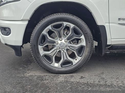 Used 2022 RAM 1500 Limited image 9