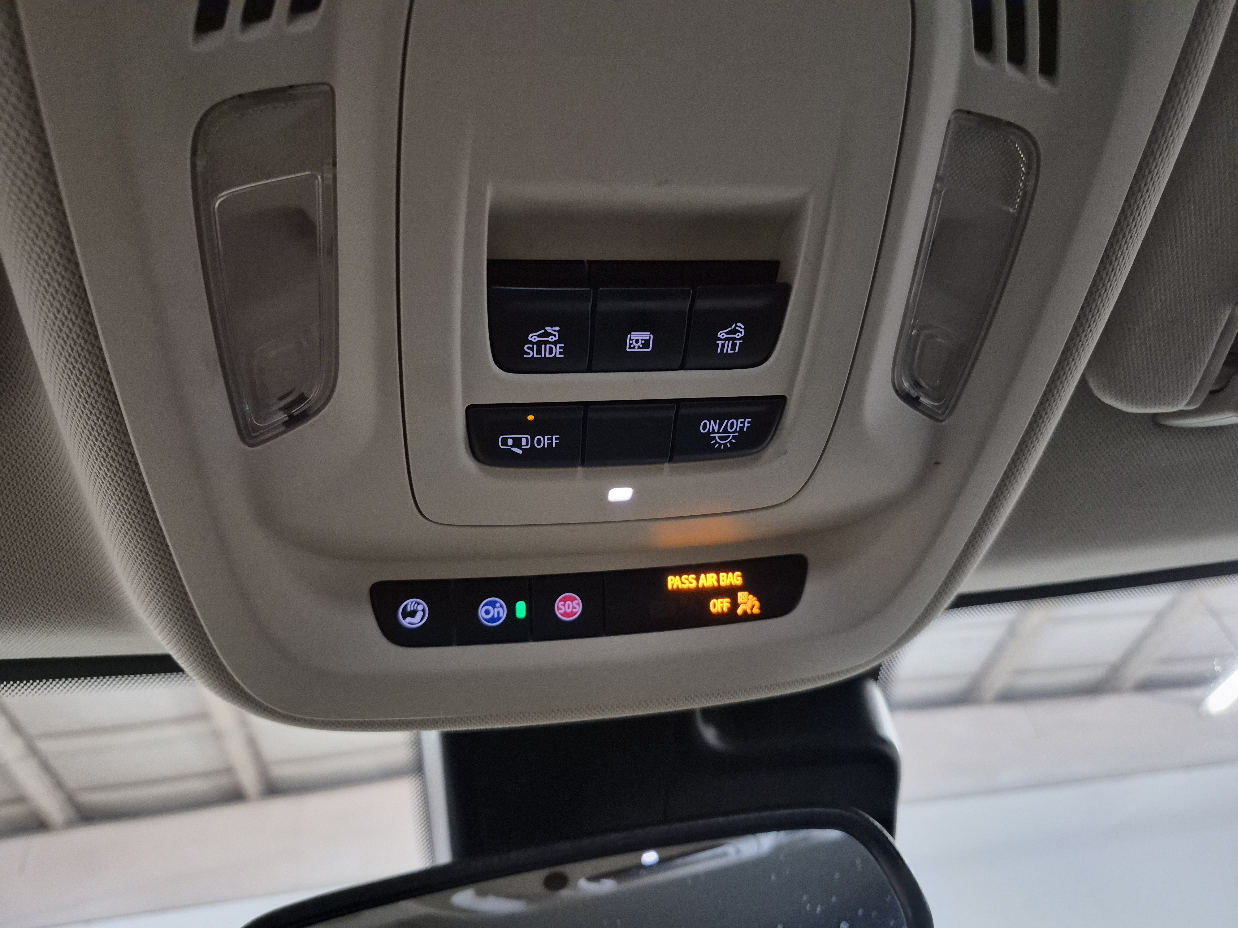 Used 2023 Buick Envision Essence w/ Sport Touring Package FWD image 37
