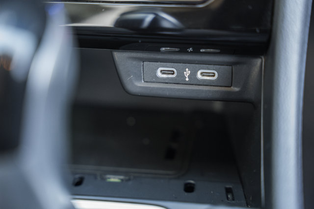 Used 2025 Volkswagen Jetta SE FWD image 29