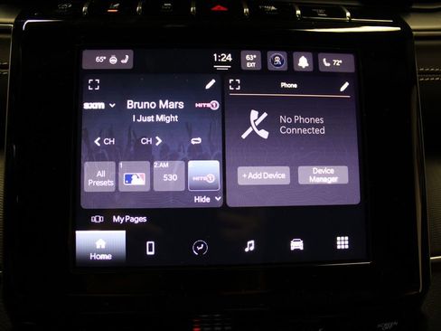 New 2025 Jeep Grand Cherokee Laredo w/ Luxury Tech Group I image 15