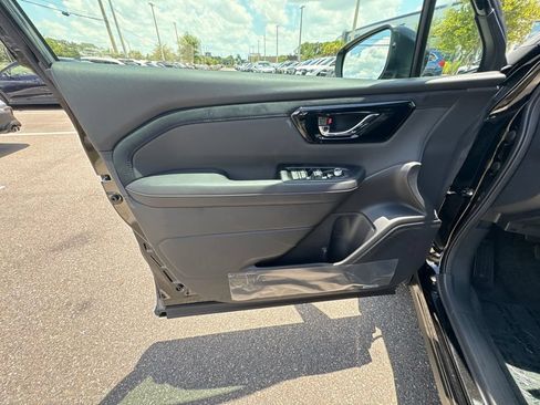 New 2026 Subaru Forester Limited AWD/4WD image 11