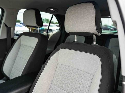 Used 2024 Chevrolet Equinox LS w/ Driver Confidence II Package FWD image 9
