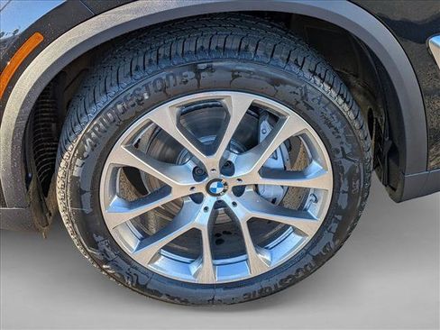 Used 2026 BMW X5 xDrive40i AWD/4WD image 9