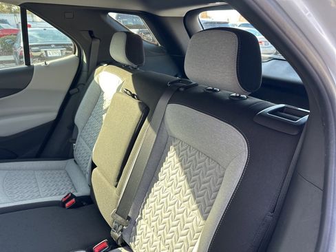 Used 2022 Chevrolet Equinox LS image 14
