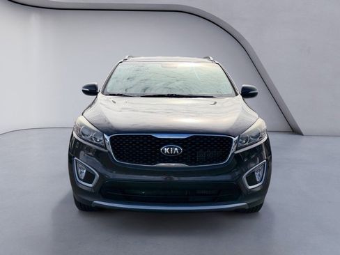 Used 2018 Kia Sorento EX image 8