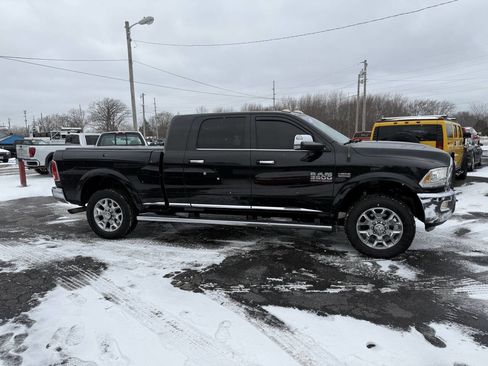 Used 2016 RAM 3500 Laramie Longhorn image 8