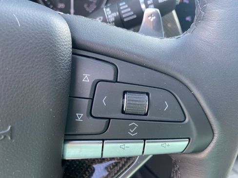 Used 2024 Cadillac XT6 Sport w/ Technology Package AWD/4WD image 19