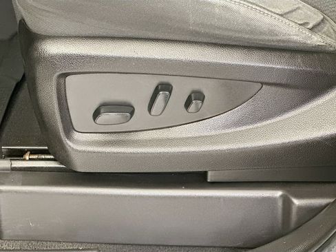 Used 2018 Chevrolet Silverado 1500 LT w/ All Star Edition image 21