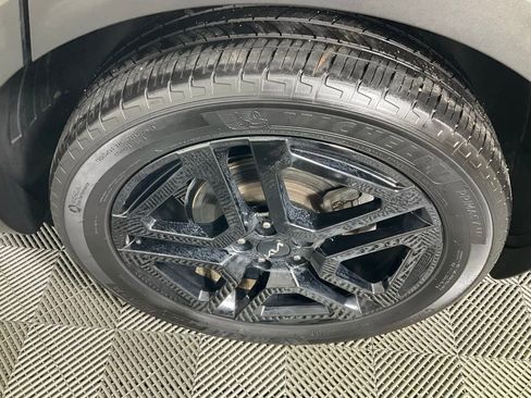 Used 2023 Kia Telluride SX X-Line image 9