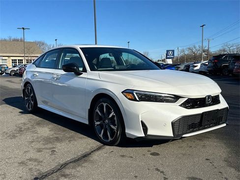 Used 2025 Honda Civic Sport Touring image 5