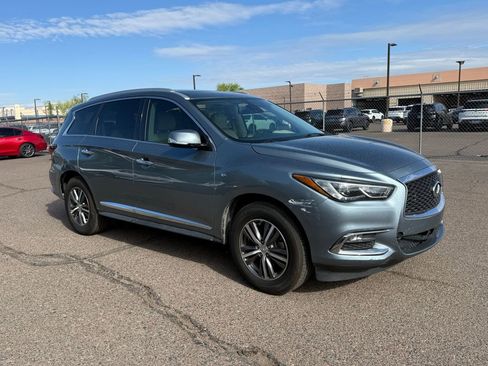 Used 2019 INFINITI QX60 Luxe image 3