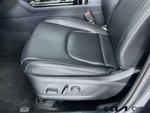 Certified 2025 Kia Sportage EX FWD image 19