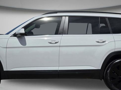 Used 2024 Volkswagen Atlas SE image 15