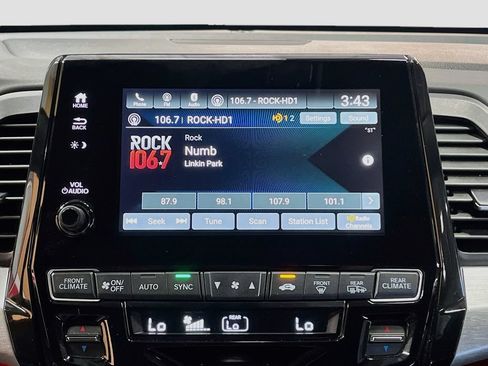 Used 2024 Honda Odyssey Sport image 14