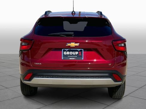 Certified 2024 Chevrolet Trax LT image 5