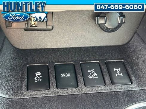 Used 2016 Toyota Highlander Plus image 30