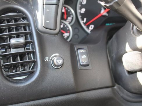 Used 2007 Chevrolet Corvette Convertible w/ Preferred Equipment Group image 18