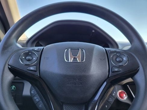 Used 2021 Honda HR-V EX image 16
