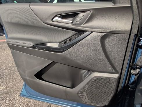 New 2026 Chevrolet Equinox LT w/ Convenience Package II image 15