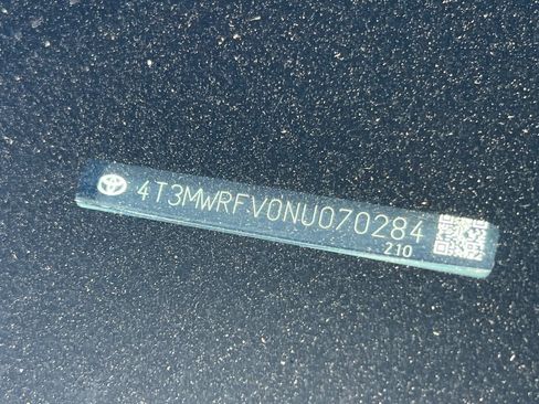 Certified 2022 Toyota RAV4 LE AWD/4WD image 23