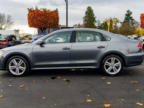 Used 2015 Volkswagen Passat TDI SE image 13