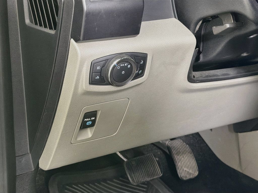 Used 2019 Ford F150 XL w/ Equipment Group 101A Mid RWD image 13