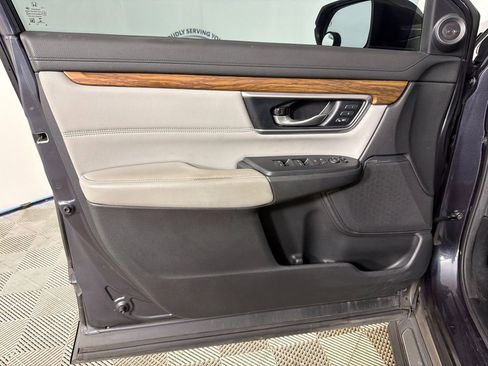 Used 2019 Honda CR-V Touring image 12