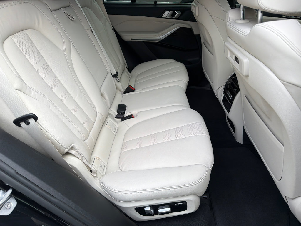 Used 2020 BMW X5 xDrive40i w/ Premium Package AWD/4WD image 15