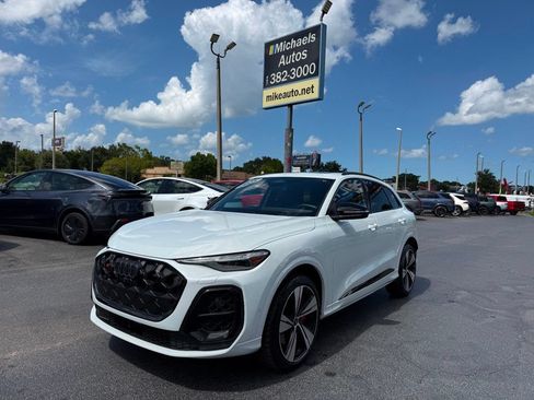 Used 2025 Audi SQ5 Premium Plus AWD/4WD image 1